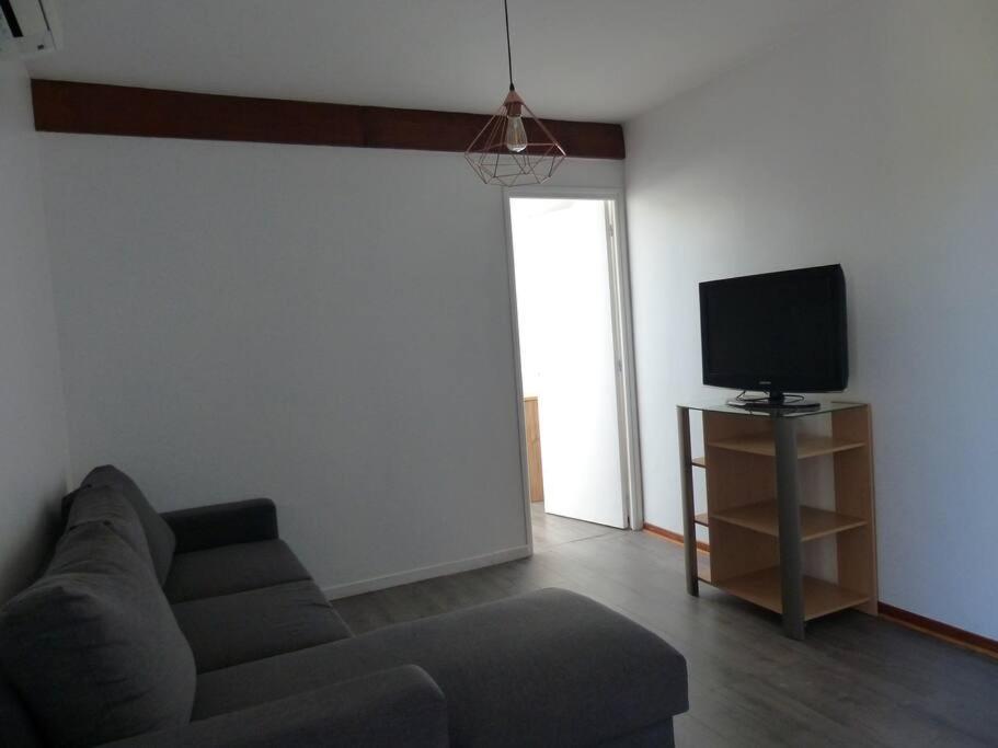 Appartement Dans Maison Brié-et-Angonnes Exterior photo